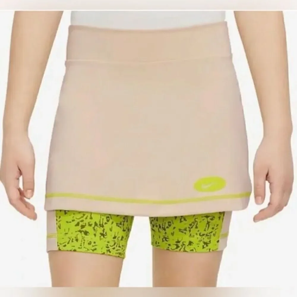 NWT NIKE Girls Kids Tan Athletic Skort Green/Black Bike Shorts - Size Small